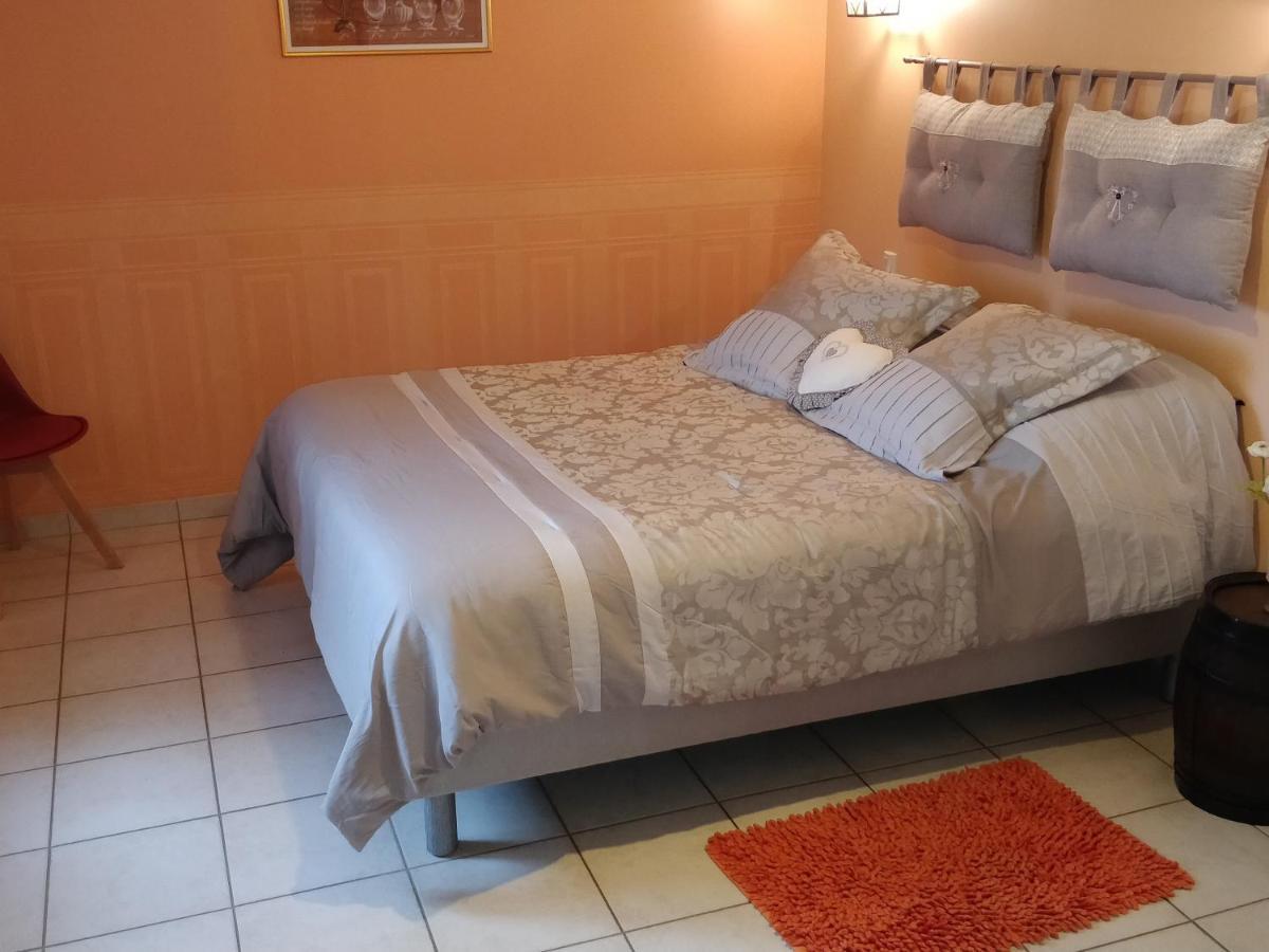 מלון Saint-Georges-sur-Layon Le Logis Du Livier מראה חיצוני תמונה