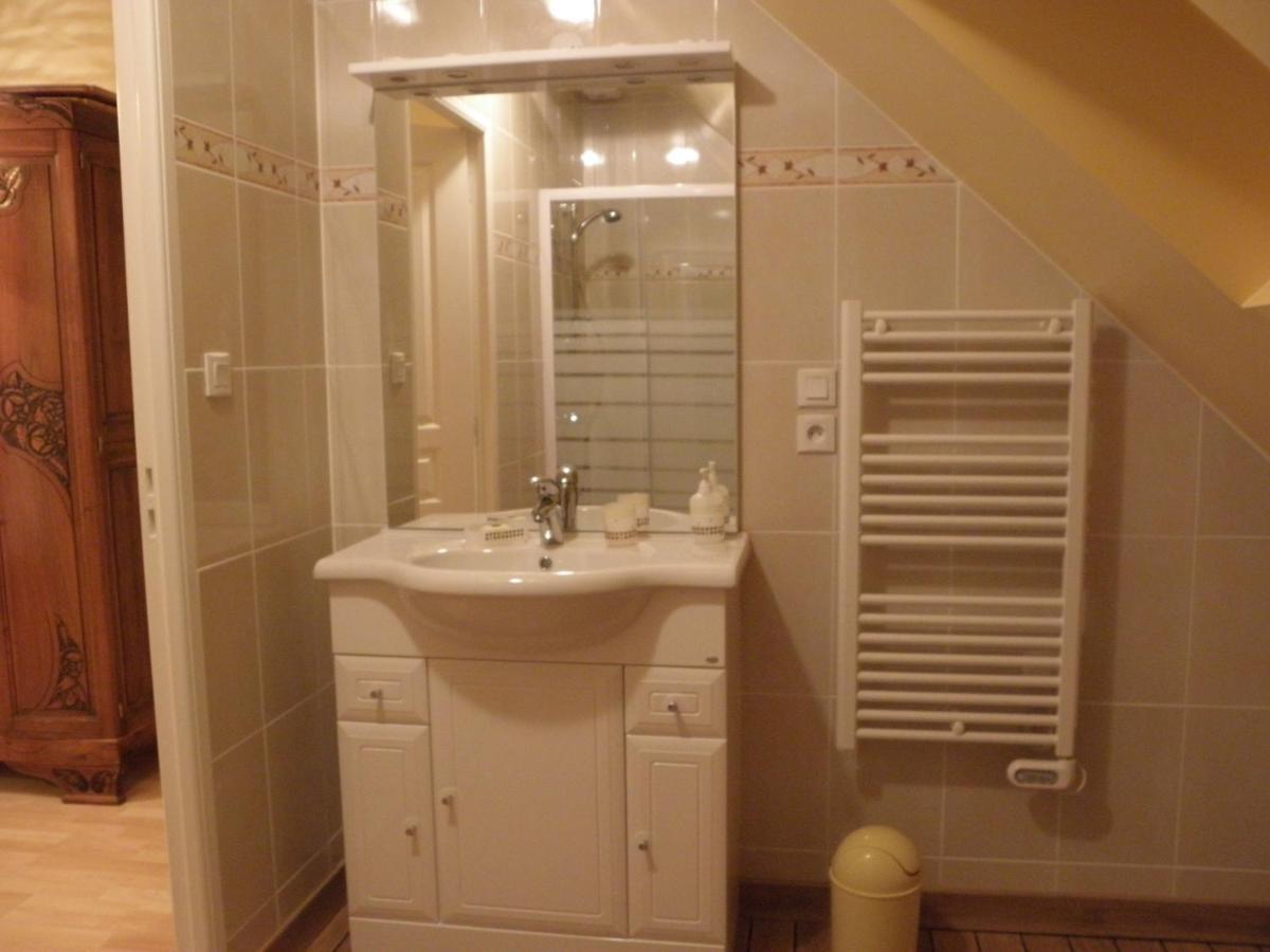 מלון Saint-Georges-sur-Layon Le Logis Du Livier מראה חיצוני תמונה
